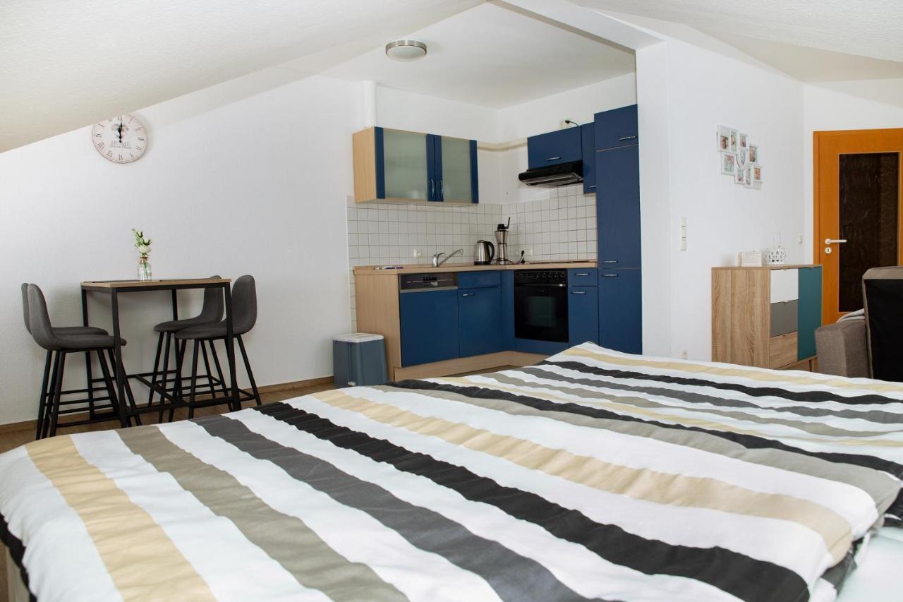 Appartement 5 In *